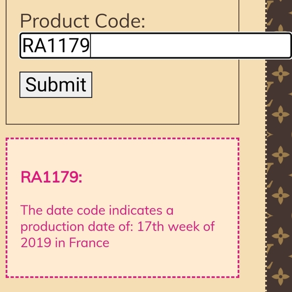 Monogram Logo Story Zipped Pouch - Picture 9 of 10